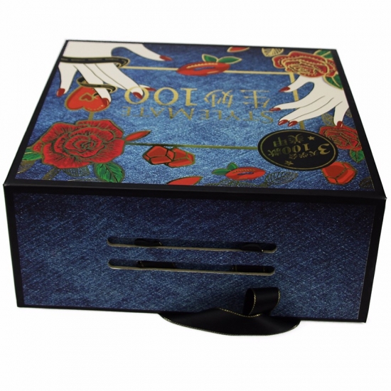 Luxury Gift  Box With Ribbon